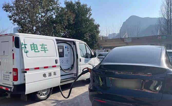 淮上区汽车搭电